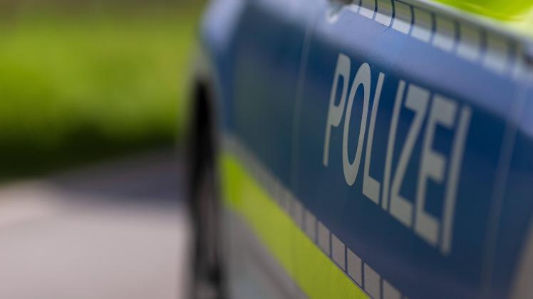 Melle, Deutschland 20. Mai 2021: Ein Einsatzfahrzeug der Polizei mit Schriftzug. Landkreis Osnabrück Niedersachsen *** M