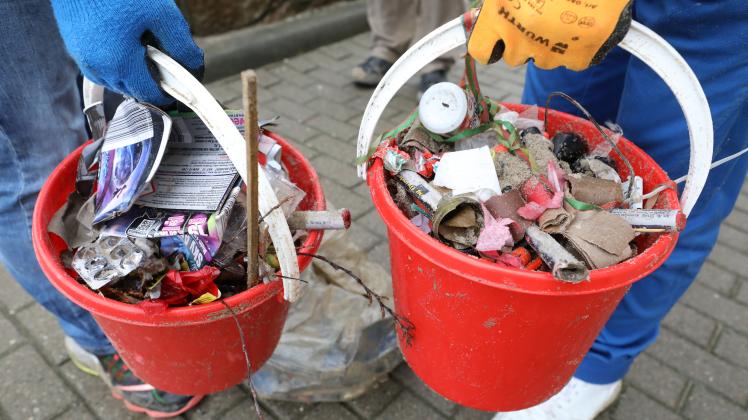 Müllsammelaktion am Ostseestrand
