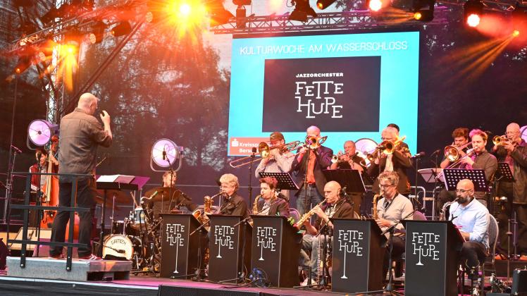 Vollen Sound und viel Swing brachte die Big-Band „Fette Hupe“ auf die Bühne in Nortrup.