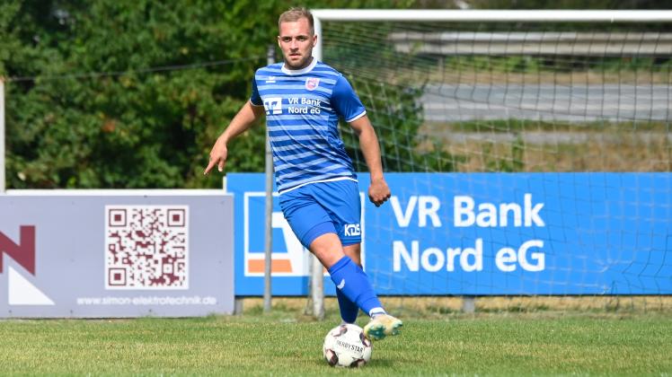 (17) Gonde Henningsen | TSV Friedrichsberg-Busdorf  - Slesvig IF | 
2022-09-03
sieg fotografie -