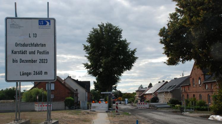 Seit dem 22. August ist auch die Putlitzer Straße in Karstädt vom Kreisverkehr Richtung Ortsausgang nach Blüthen wegen Bauarbeiten gesperrt. 