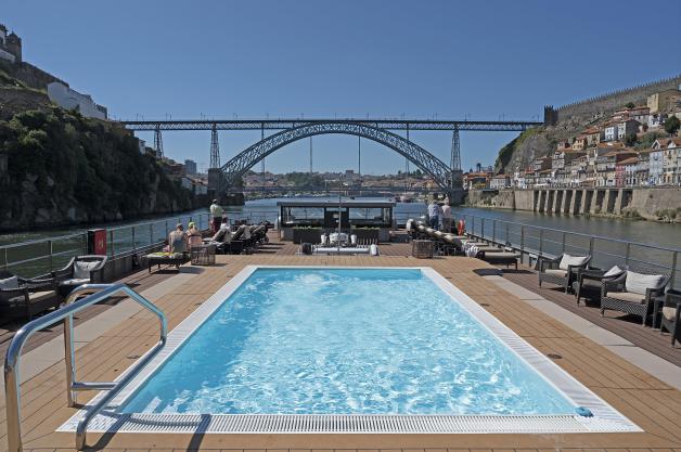 Abschalten: Platz für einen Sonnenbad auf der MS Douro Serenity.