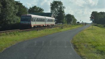 NEG-Zug auf der Strecke Niebüll-Dagebüll