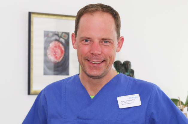 Als Facharzt der Inneren Medizin und Gastroenterologie im Klinikum Osnabrück kennt Dr. Rey wertvolle Tipps, worauf es bei Darmbeschwerden ankommt.