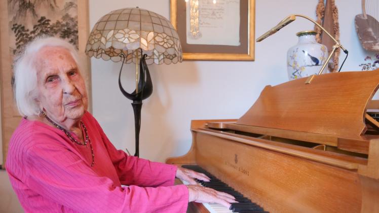 Ein Leben für die Musik. Die in Osnabrück lebende Ruth Liebich wird heute 100 Jahre alt. 