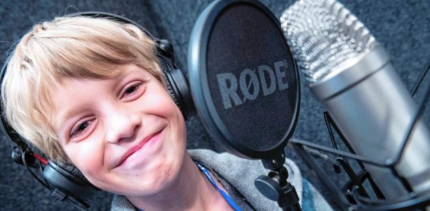 Auch der 11-jährige Felix aus Gadebusch hat ein Frage an die blaue Eule Auch der 11-jährige Felix aus Gadebusch hat ein Frage an die blaue Eule