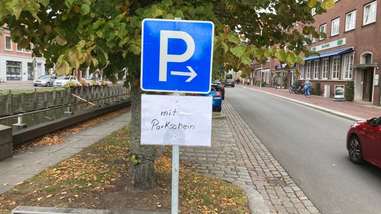 Die Verwaltung bittet darum, dass nur ausgewiesene Parkplätze genutzt werden.