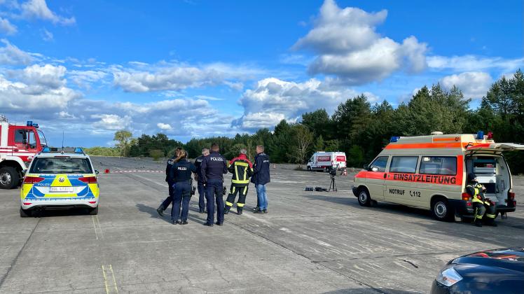Zu dem tödlichen Unfall bei einem illegalen Motorradrennen kam es auf einem ehemaligen Flugplatz.