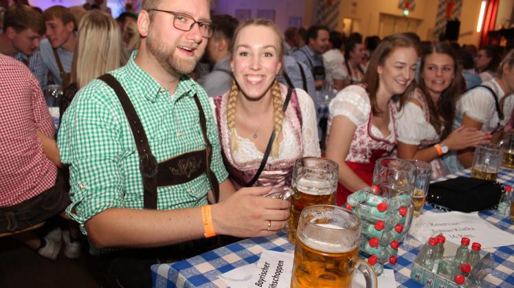 Schwagstorfer Oktoberfest: So schön war der Abend in Blau und Weiß Oktoberfest Schwagstorf