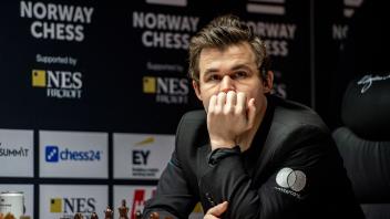 Norway Chess Stavanger 20220610. Magnus Carlsen under Norway Chess 2022 som holdes i Finansparken i Stavanger. Foto: Car