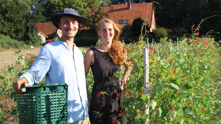 Eine Leidenschaft für ökologischen Landbau haben Nick Rimmelspacher und Eva-Marie Schonhöft.