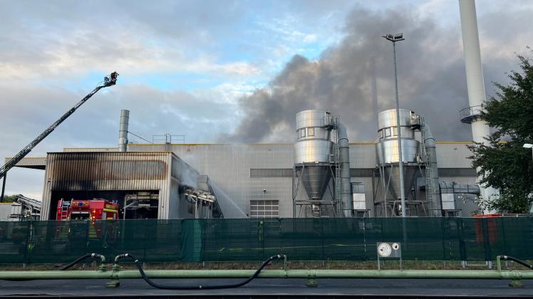 Osnabrück Großbrand Heizungsfirma Geht In Flammen Auf – Schaden Enorm - hn4qb2t