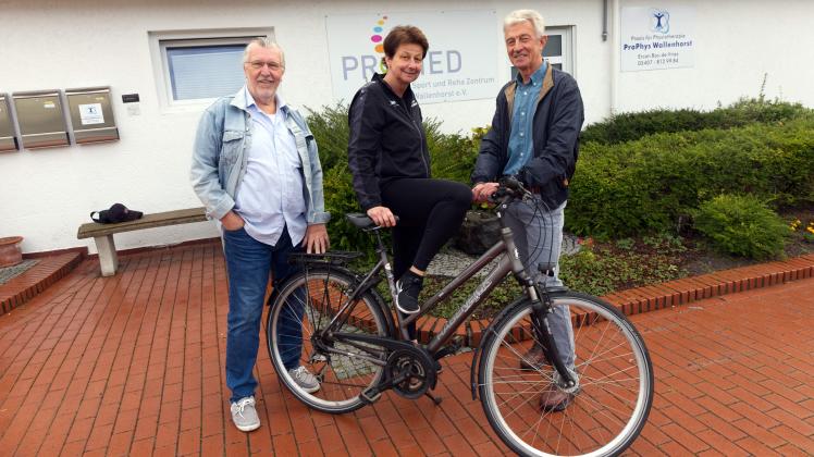 Mit einem gemeinsamen Projekt wollen Manfred Siemers und Bernhild Lehmann vom Verein Promed gemeinsam mit Dr. Reinhard Jansson Menschen aufs Rad bringen und zu mehr Ausdauer führen.