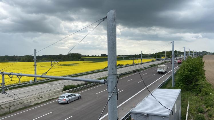 Der e-Highway zwischen Reinfeld und Lübeck auf der A1