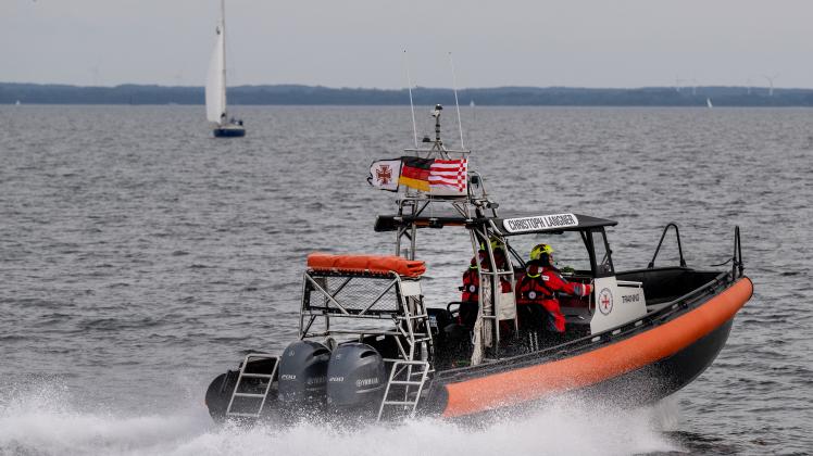 Taufe des Trainingsbootes der Deutschen Gesellschaft zur Rettung Schiffbrüchiger (DGzRS) am 23. September 2022 in Neustadt in Holstein auf den Namen CHRISTOPH LANGNER. Das Trainingsboot gehört zur 8,9-Meter-Klasse.