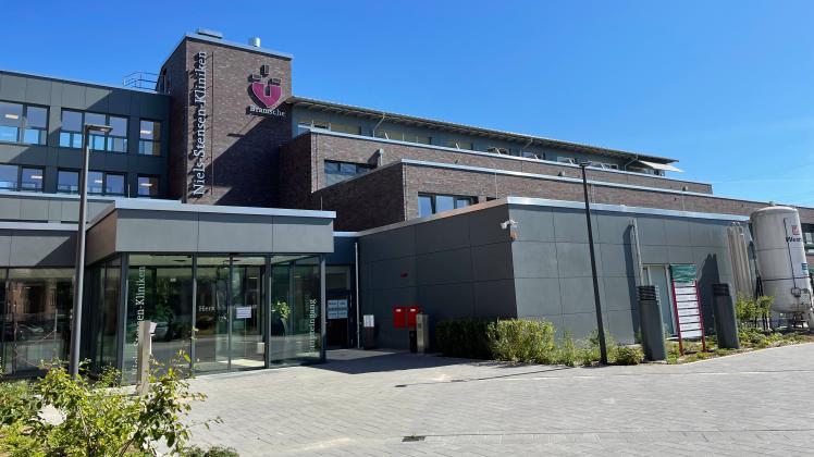 An den Niels-Stensen-Kliniken Bramsche ist der neue Haupteingang nun eröffnet worden.