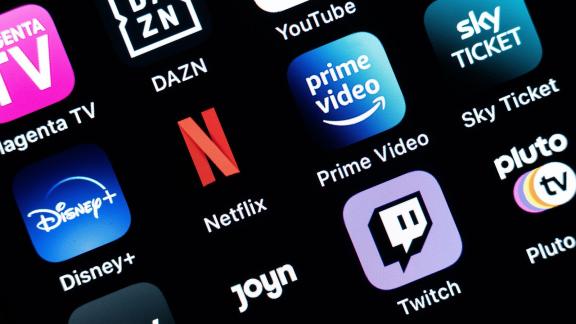 <p>ARCHIV - Fast alle Streaminganbieter setzen in ihren Apps auf die Funktion, Inhalte zwischenzuspeichern und später ohne Internetverbindung abrufen zu können. Foto: Silas Stein/dpa/dpa-tmn</p> Streamen ohne Internet