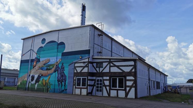 Das Heizhaus der Stadtwerke Ludwigslust-Grabow in Ludwigslust. Hier wird unter anderem mit Biogas die Fernwärme für Ludwigslust erzeugt.