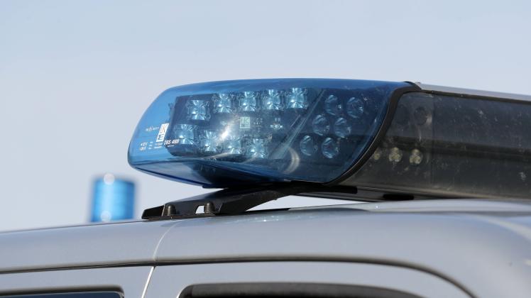 Polizei, Bayern, Deutschland 24.September 2022: Hier ein Blaulicht auf einem Polizeiauto als Symbolbild *** Police, Bava