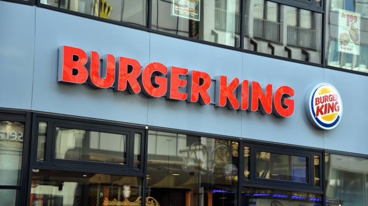 Eine Filiale US-amerikanische Schnellrestaurantkette Burger King *** A branch US American fast food chain Burger King