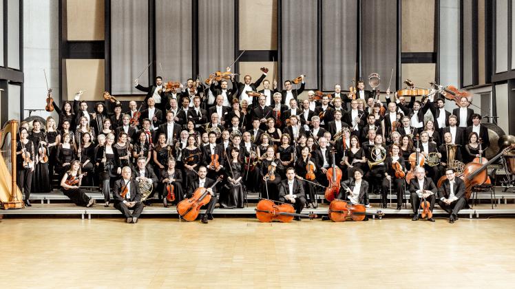 Die Neue Philharmonie Westfalen unter der Leitung ihres Generalmusikdirektors Rasmus Baumann spielt in Quakenbrück.