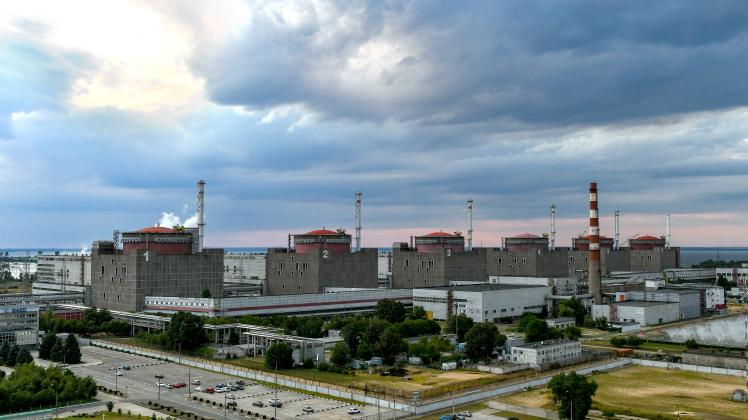 Zaporizhzhia Nuclear Power Plant Six VVER-1000 pressurized light water nuclear reactors, each generating 950 MWe, make t