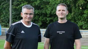 Sie haben nur wenige Monate zusammengearbeitet: Chefcoach Eckerhard Pasch (links) und der Sportliche Leiter Stefan Schielke bei der Vorstellung des neuen Trainers im Juli