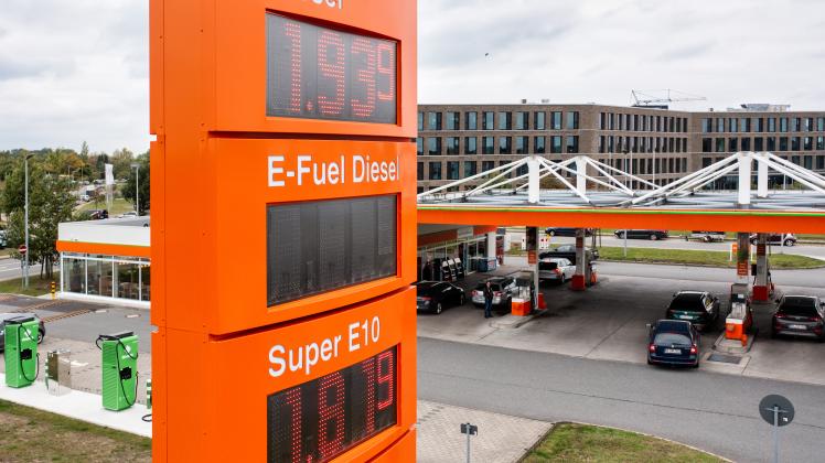 Bei der Team-Tankstelle im Marie-Curie-Ring ist alles für E-Fuel Diesel vorbereitet - 05.10.2022 - Foto Marcus Dewanger