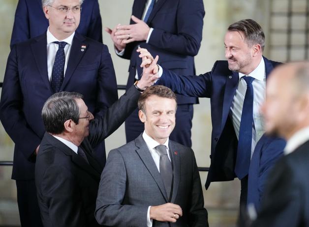 Emmanuel Macron hatte die Idee, die Staaten Europas zu einem gemeinsamen Treffen einzuladen. Emmanuel Macron hatte die Idee, die Staaten Europas zu einem gemeinsamen Treffen einzuladen.