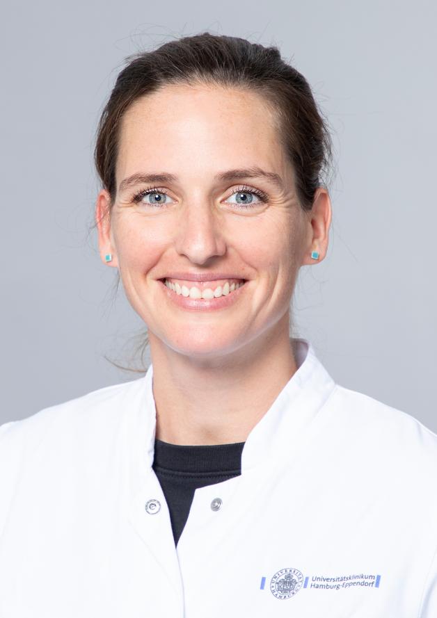 Frau Dr. med. Annette Hennigs, Fachärztin für Innere Medizin und Infektiologie