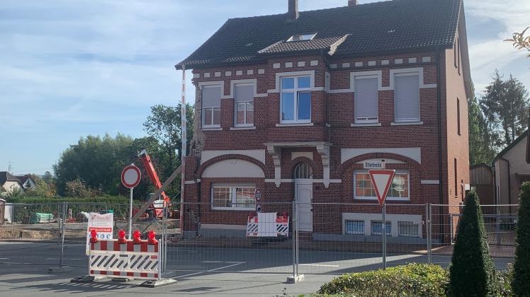 Über die Zukunft des einsturzgefährdeten Hauses an der Hemker Straße in Bramsche wird noch eifrig diskutiert.