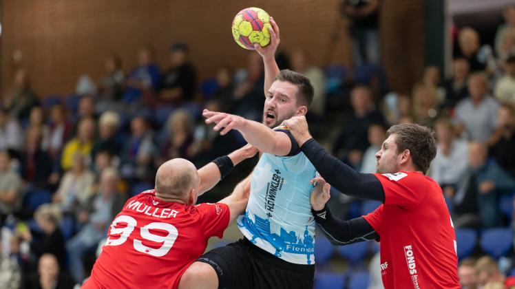 Handball - 3. Liga Männer - Saison 2022/23 - DHK Flensburg gegen HSV Hannover - 99, 14 und 3 - 08.10.2022 - Foto Marcus Dewanger