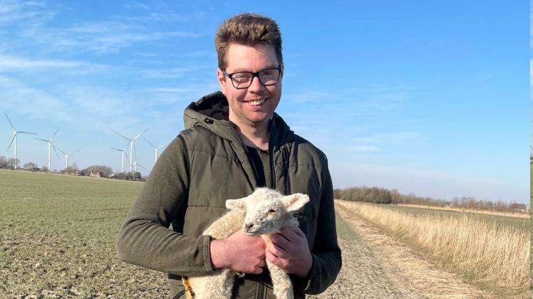 Schafhalter Tade (25) aus Schleswig-Holstein

+++ Die Verwendung des sendungsbezogenen Materials ist nur mit dem Hinweis und Verlinkung auf RTL+ gestattet. +++