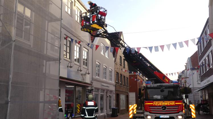 Die Feuerwehr Glückstadt war in der Großen Kremper Straße im Einsatz.