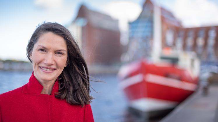 Carmen-Alina Botezatu tritt für die SPD bei der OB-Wahl 2022 in Rostock an.
