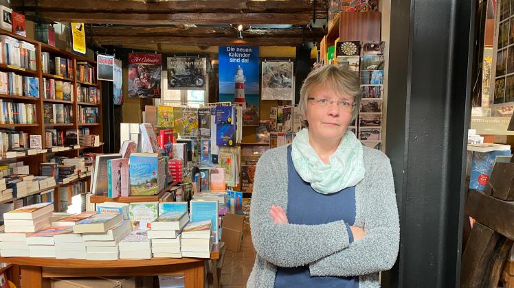 Auch Buchhändlerin Kerstin Schnürl aus Gadebusch beteiligte sich an der Aktion „MV macht zu“.