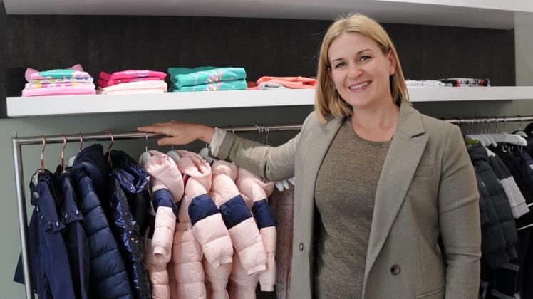 Ida Reimann eröffnet in Bad Essen Laden für Kindermode „Knöpfchen“