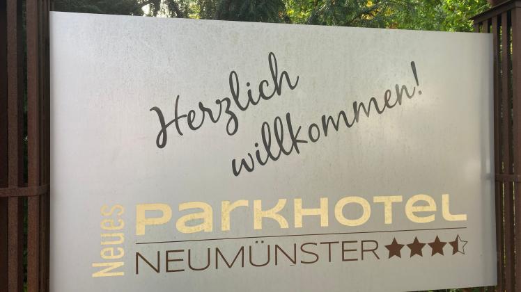 Seit 25 Jahren firmierte das Haus unter dem Namen Neues Parkhotel. Nun ist Schluss.