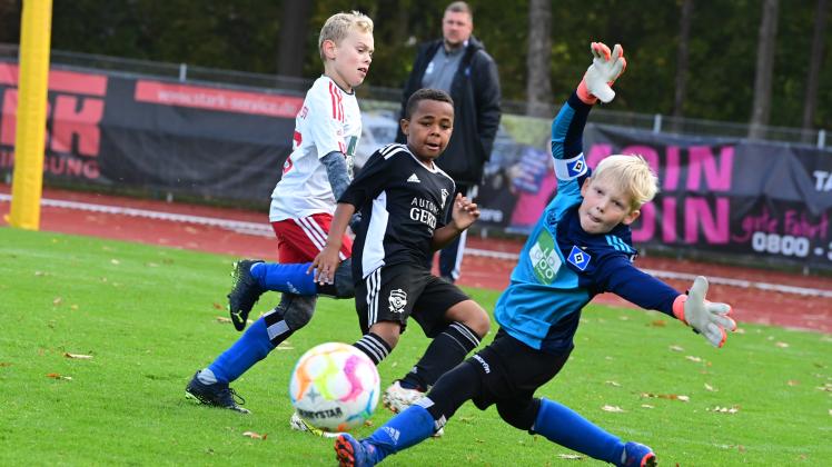 Foto Rolf Tobis
16.10.2022
JSG 1- HSV
U10-Turnier in Delmenhorst um Compact Cup, Fußball
