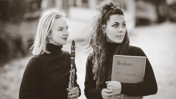 Paula Breland (Klarinette) und Susanna De Secondi (Klavier) kommen nach Kellinghusen.