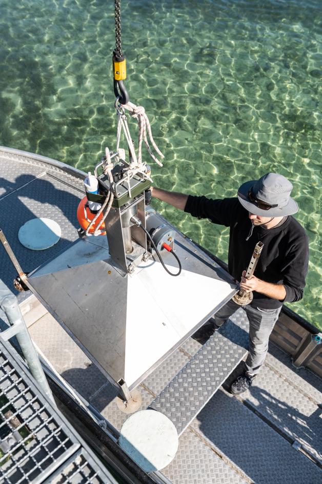 Dieses Gerät soll im Bodensee Daten sammeln. Dieses Gerät soll im Bodensee Daten sammeln.