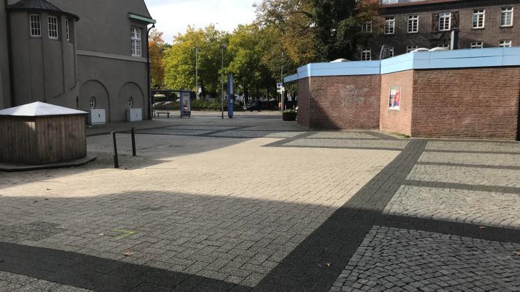 Wenig einladend: Der verbaute Rathausbrunnenplatz in Delmenhorst..