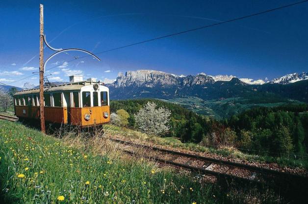 Die Rittner Bahn ist eine Schmalspurbahn in Südtirol. 