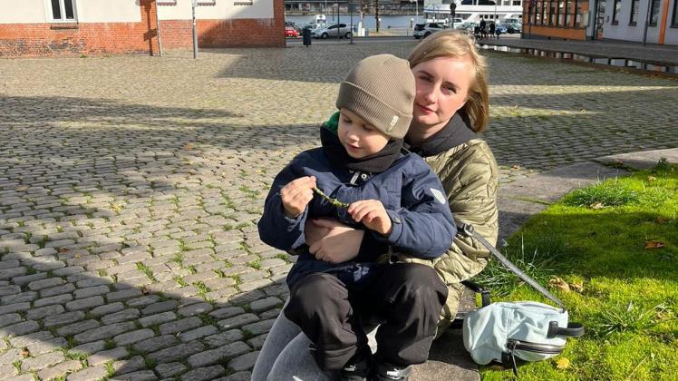 Regina mit Sohn aus der Ukraine
