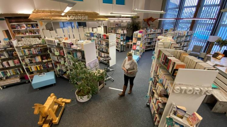 Mehr als 15.000 Medien gibt es in der Stadtbibliothek Gadebusch zu entdecken.