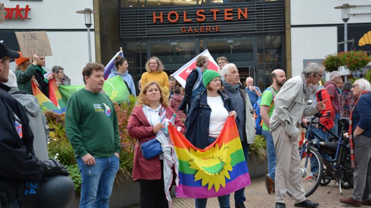 Polizei Bereitet Sich Auf Vier Demonstrationen In Neumünster Vor | SHZ