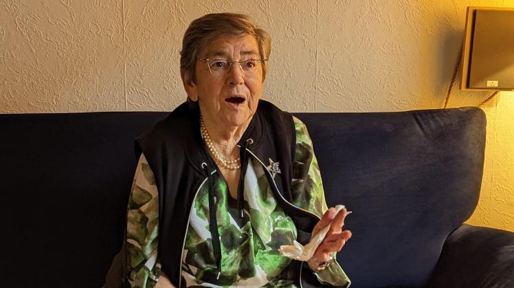 Elisabeth Rode erzählte über ihr Leben. Heute wird sie 90 Jahre alt.
Foto: Marten Vorwerk