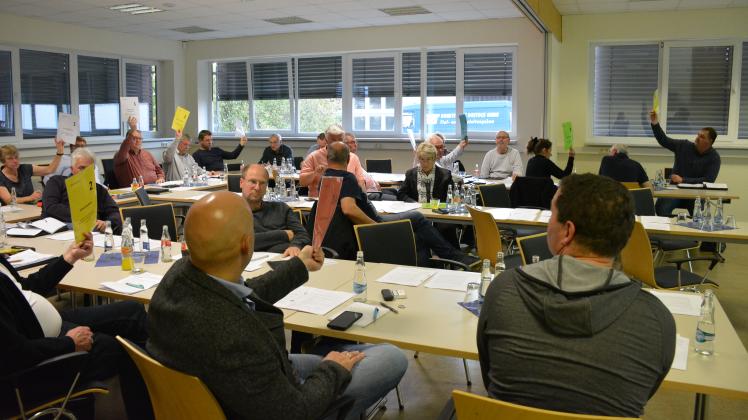Die Verbandsversammlung des ZkWAL kam am Geschäftssitz des Zweckverbandes in Techentin zusammen.