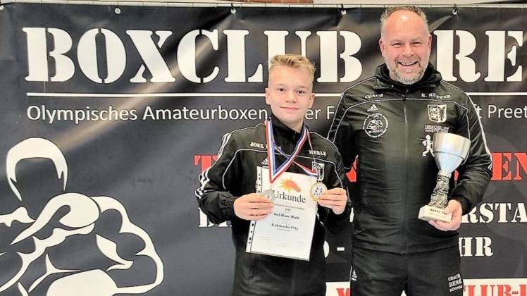 Bereiten sich auf Meisterschaften vor: Joel „Hans“ Merle mit seinem Boxtrainer René Küpper