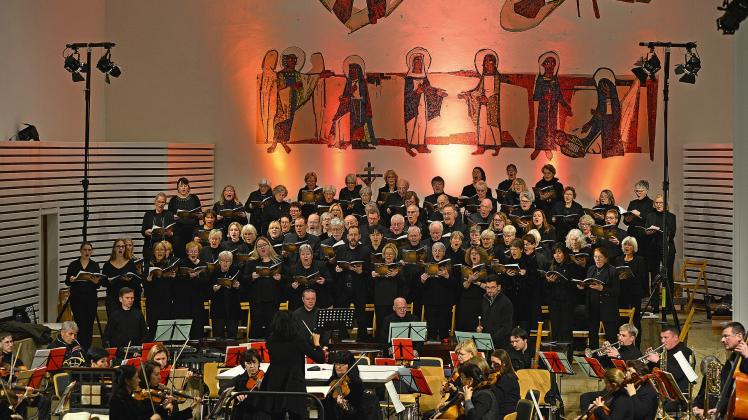 Die Quakenbrücker Musiktage werden fortgesetzt mit einem Oratoriumskonzert in der Kirche St. Marien am 18. Dezember 2022.